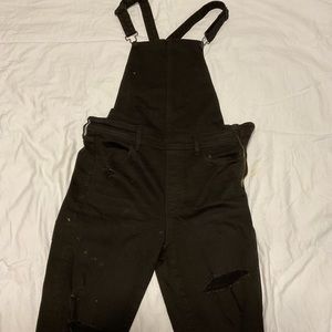 American Eagle Woman Distressed Overalls Size 14